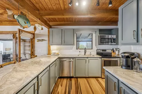 Kitchen - 289 Dunn Ridge Rd, Baxter, TN 38544 photo 3 of 7