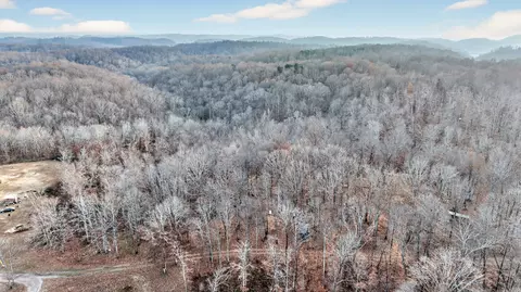 100 Waynoe Rd, Ashland City, TN 37015