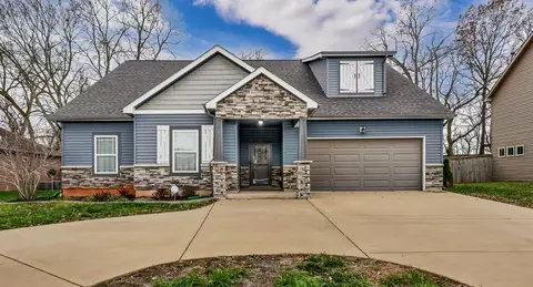 1012 Michaela Cir, Clarksville, TN 37043