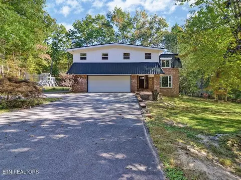 78 Boaz Dr, Crossville, TN 38555