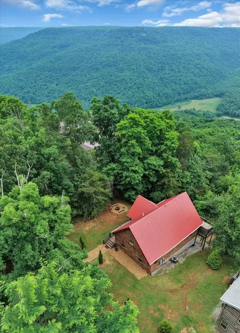 2007 Laurel Lake Dr, Monteagle, TN 37356