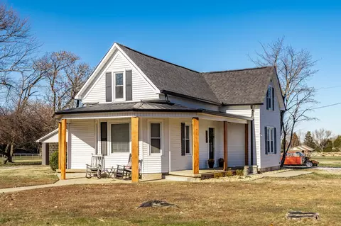 2999 Oak Grove Church Rd, Bethpage, TN 37022