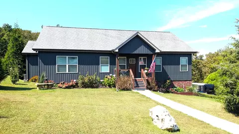 6236 River Stream Dr, Harrison, TN 37341