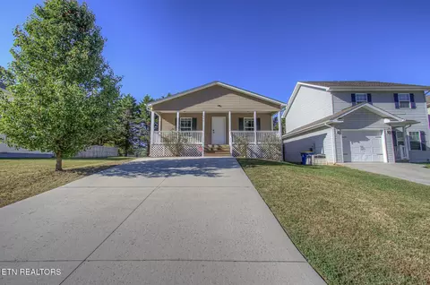 971 Norwood Village Ln, Maryville, TN 37801
