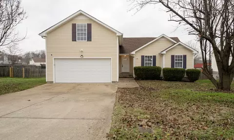 3826 Man O War Blvd, Clarksville, TN 37042