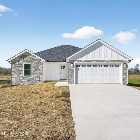 1311 Cook Rd, Crossville, TN 38555