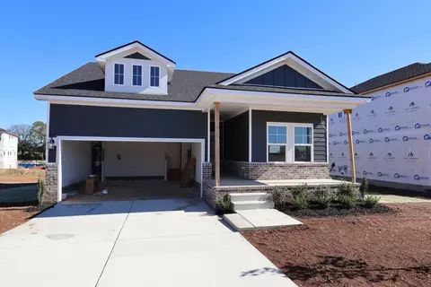 1721 Sharpstone Dr, Columbia, TN 38401