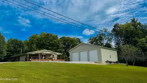 752 New Light Rd, Winfield, TN 37892