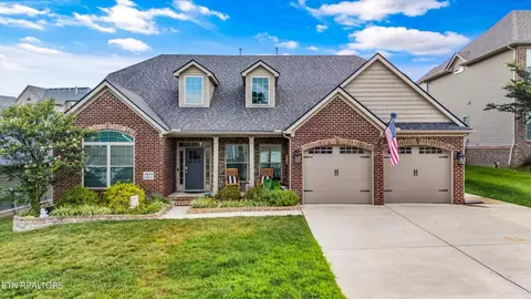 2610 Blackberry Ridge Blvd, Knoxville, TN 37932