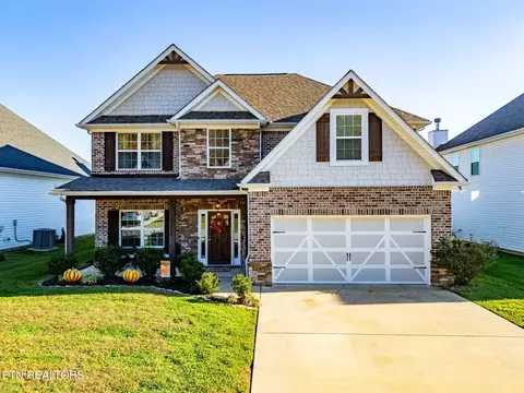 12170 Woodhollow Ln, Knoxville, TN 37932
