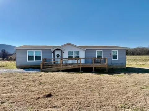 621 Laxson Rd, Pelham, TN 37366