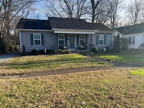 410 E Grundy St, Tullahoma, TN 37388