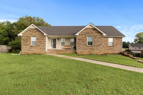 1845 Rapids Ct, Clarksville, TN 37040