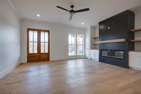 Living - 3213 Carolina Ave, Centerville, TN 37033 photo 2 of 5