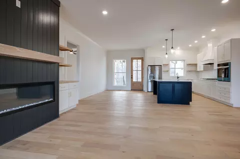 Living - 3213 Carolina Ave, Centerville, TN 37033 photo 4 of 5