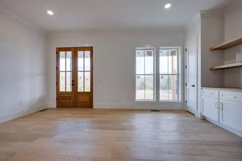 Living - 3213 Carolina Ave, Centerville, TN 37033 photo 1 of 5