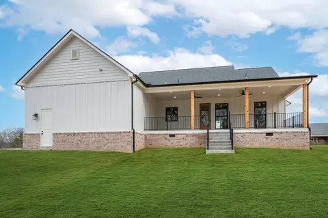 Exterior - 3213 Carolina Ave, Centerville, TN 37033 photo 6 of 6