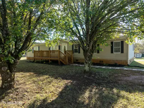 1221 Mountain View Cir, Maryville, TN 37801