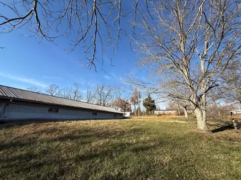 Exterior - 7036 J D Randolph Rd, Baxter, TN 38544 photo 9 of 29