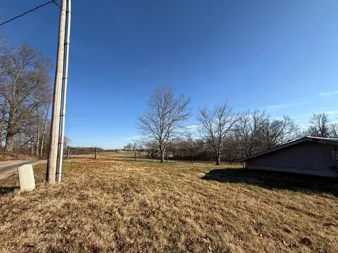 Exterior - 7036 J D Randolph Rd, Baxter, TN 38544 photo 15 of 29
