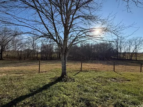 Exterior - 7036 J D Randolph Rd, Baxter, TN 38544 photo 5 of 29