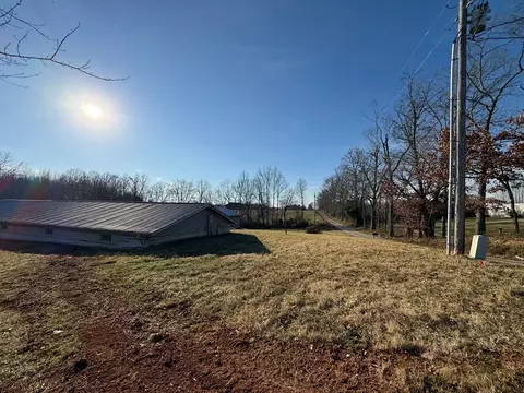 Exterior - 7036 J D Randolph Rd, Baxter, TN 38544 photo 14 of 29