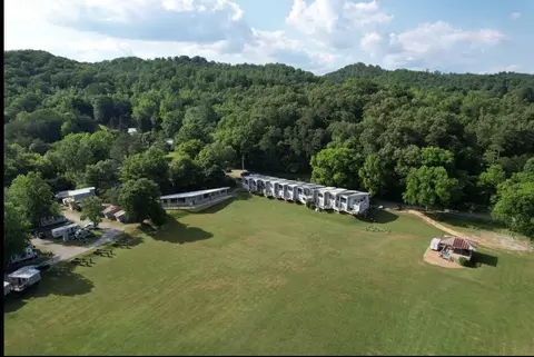 2070 Creek Rd, Wildwood, GA 30757