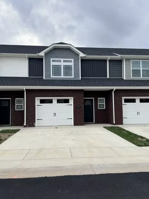 214 W Fallow Ct, Clarksville, TN 37040