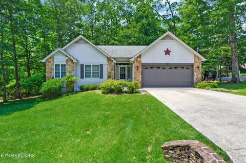 104 Glenwood Dr, Crossville, TN 38558