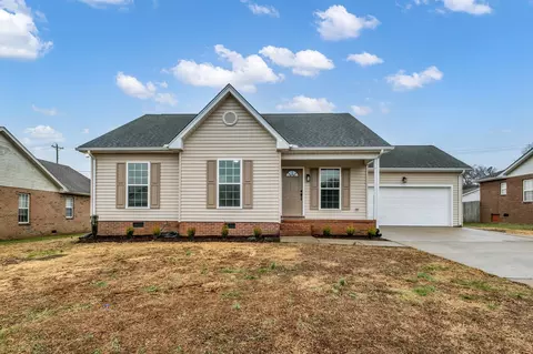 934 Skye View Dr, Gallatin, TN 37066