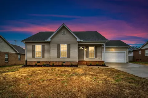 934 Skye View Dr, Gallatin, TN 37066