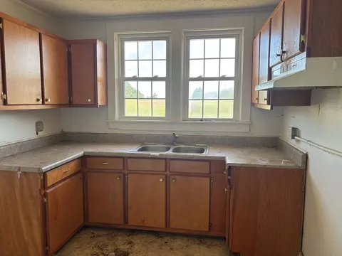 104 General Ave, Centerville, TN 37033 photo 6