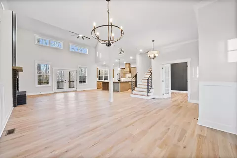 1319 Shady Grove Rd, Clarksville, TN 37043