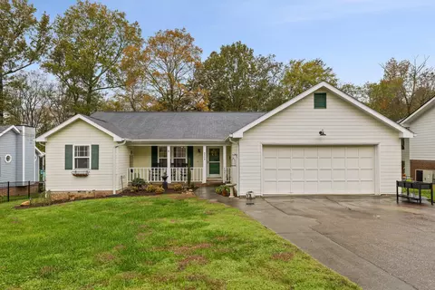 4509 Spring Lake Rd, Chattanooga, TN 37415