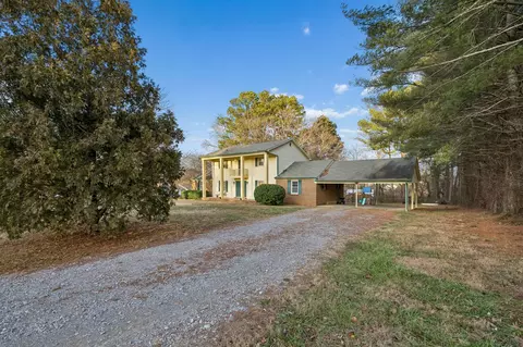 17 Cherry Ln, Morrison, TN 37357 photo 2