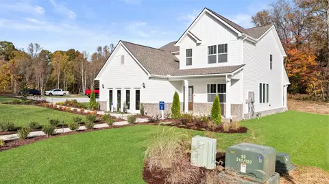 1075 Mourning Cloak Dr, Clarksville, TN 37043
