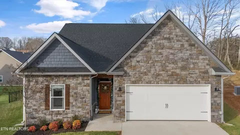 12607 Izzy Mule Ln, Knoxville, TN 37932