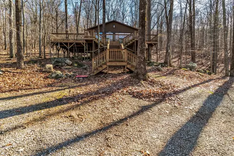 75 Summit Trl, Decherd, TN 37324