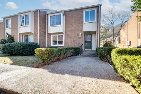 6916 Highland Park Dr, Nashville, TN 37205