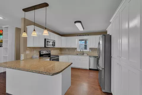 Kitchen - 126 Dial Ln, Rickman, TN 38580 photo 4 of 4
