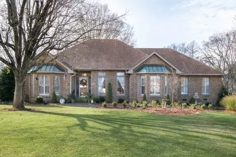 322 Creekwood Ct, Gallatin, TN 37066