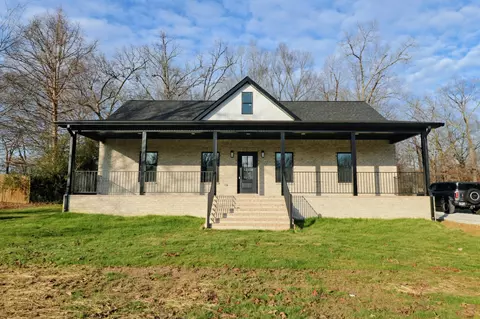 507 Callahan Dr, New Johnsonville, TN 37134