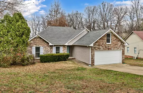 261 Shiloh Rd, Clarksville, TN 37042