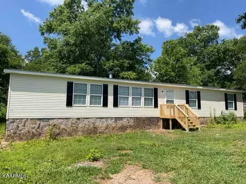 112 Igou Ferry Rd, Soddy Daisy, TN 37379