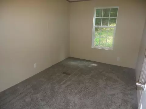 306 T Cooper Rd, Lancing, TN 37770 photo 16