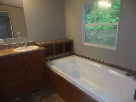 306 T Cooper Rd, Lancing, TN 37770 photo 11