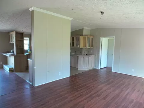 502 Gamble Dr, Heiskell, TN 37754 photo 3