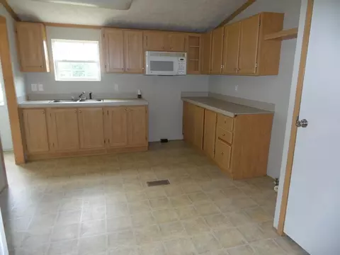 124 Davidson Rd, Lancing, TN 37770 photo 7