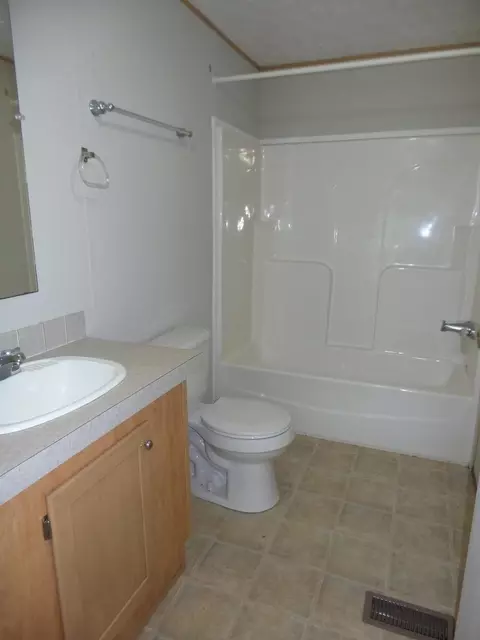 124 Davidson Rd, Lancing, TN 37770 photo 15