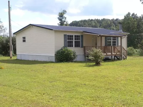 124 Davidson Rd, Lancing, TN 37770 photo 2